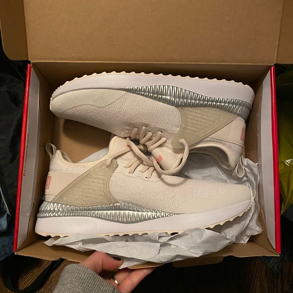 BRAND NEW ‼️ Puma Pacer Next Cage Glitter ✨ - Picture 2 of 6
